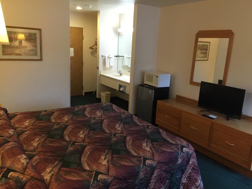Economy Inn & Suites Nephi Buitenkant foto