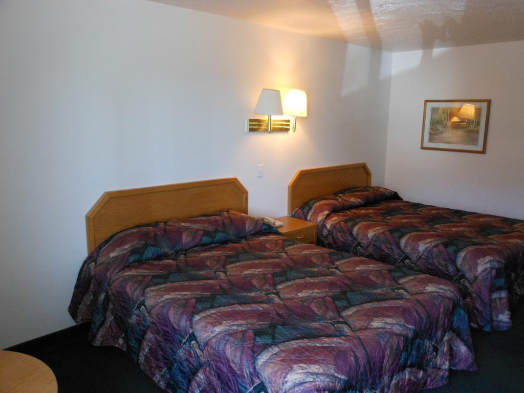 Economy Inn & Suites Nephi Buitenkant foto